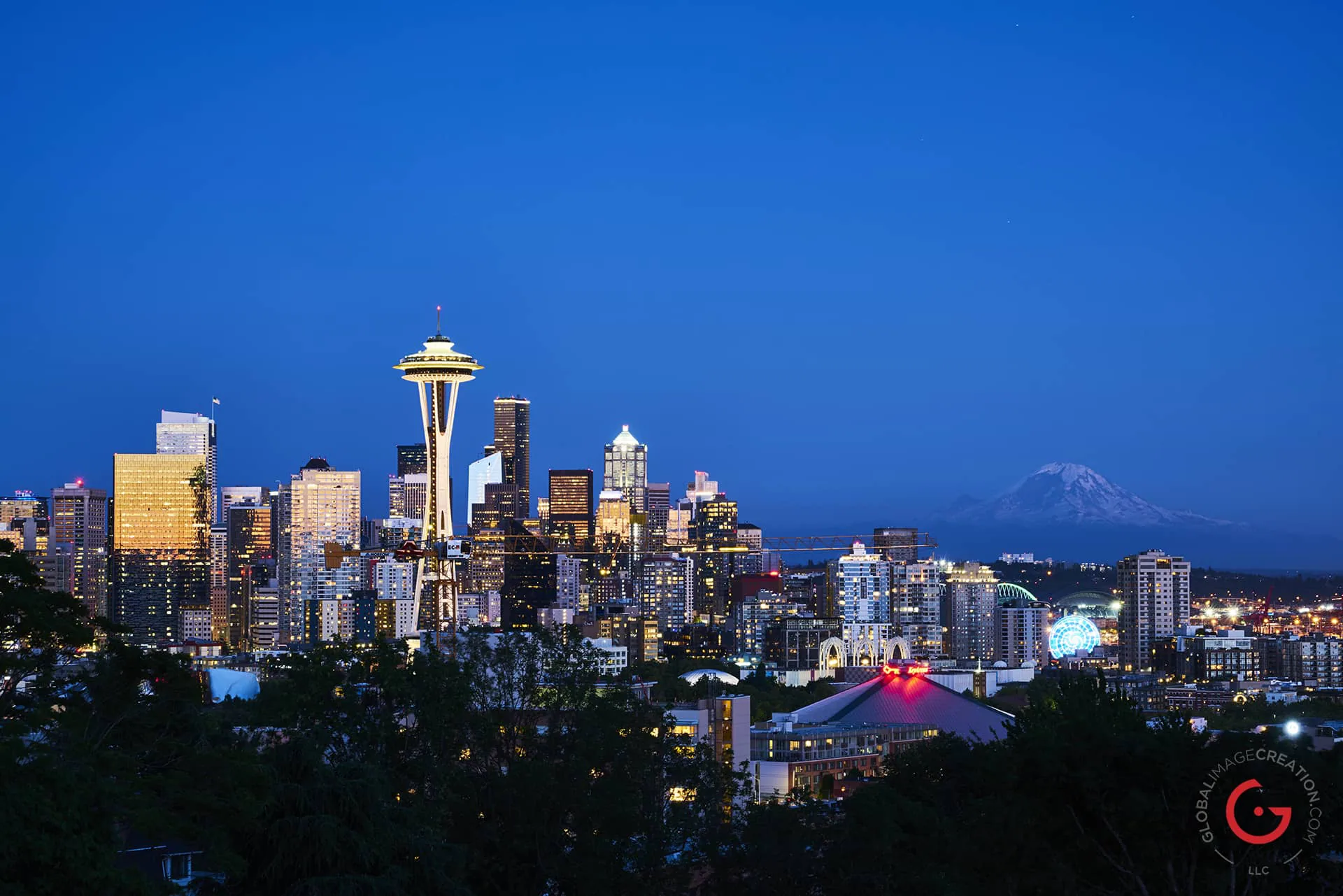 Seattle Skyline at Night - Travel Photographer