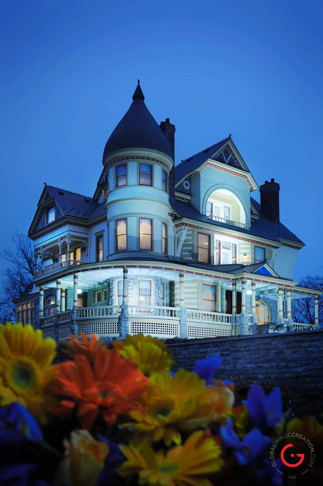 The Queen Anne Mansion - Eureka Springs, Arkansas Photography
