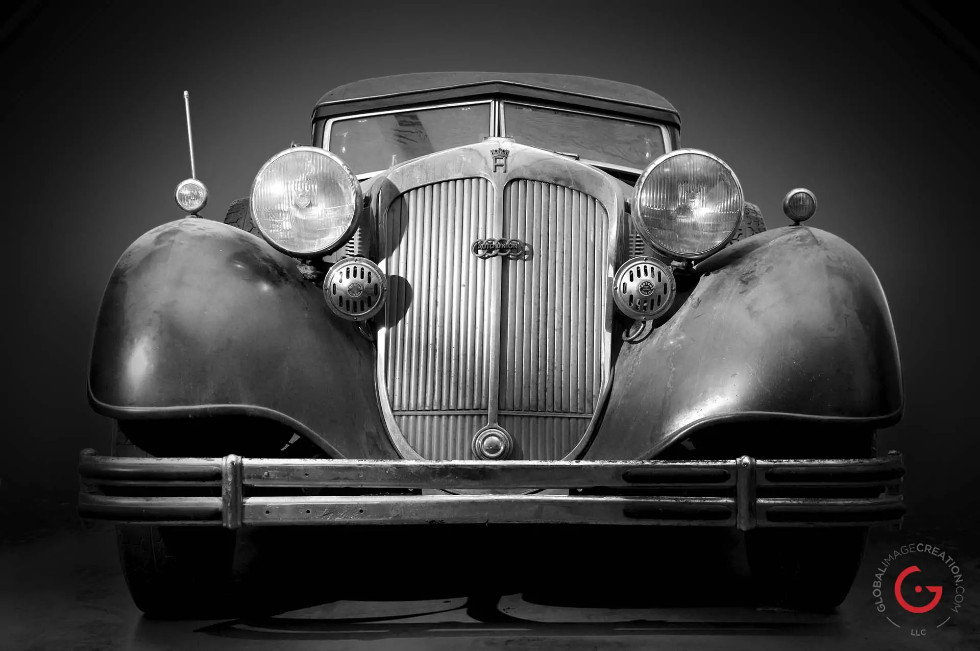 Front View - Horch Barn Find, Branson Classic Car Auction - Professional Car Photographer, Automotive Photography